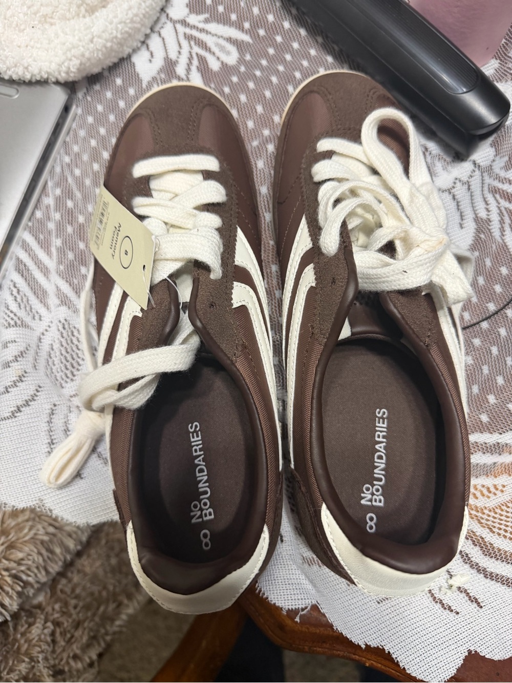 No Boundaries Brown & Cream Retro Lace-Up Kids Sneakers